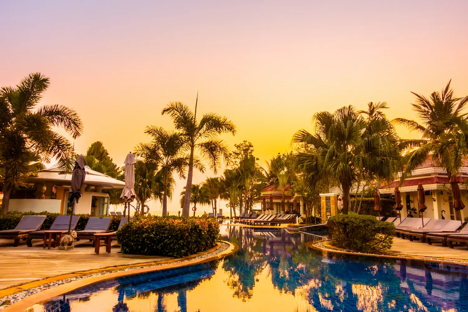 tropical-hotel-holiday-background-resort